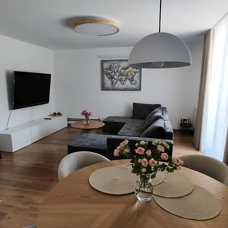 Sunrise House 펜션 질리나
